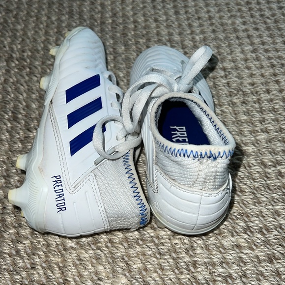 ADIDAS KIDS PREDATOR SOCCER CLEATS SNEAKERS SHOES size 10.5 - Picture 4 of 6